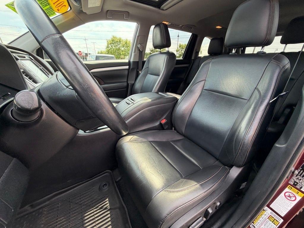 Toyota Highlander XLE AWD V6 2019