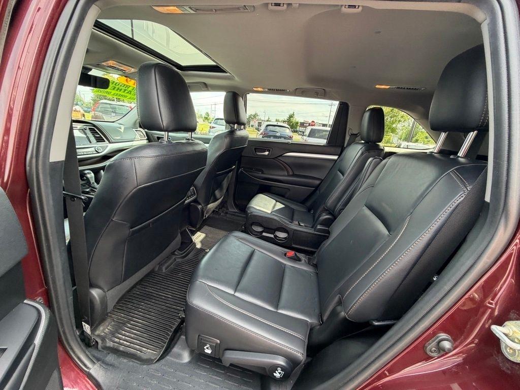 Toyota Highlander XLE AWD V6 2019