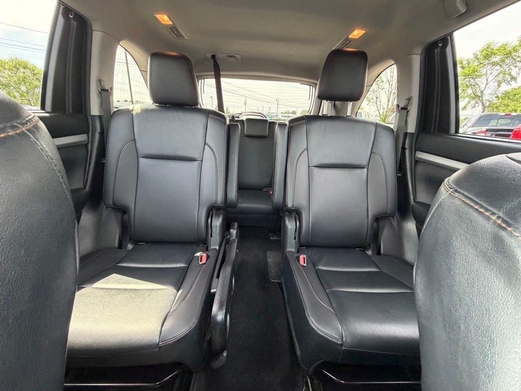 Toyota Highlander XLE AWD V6 2019
