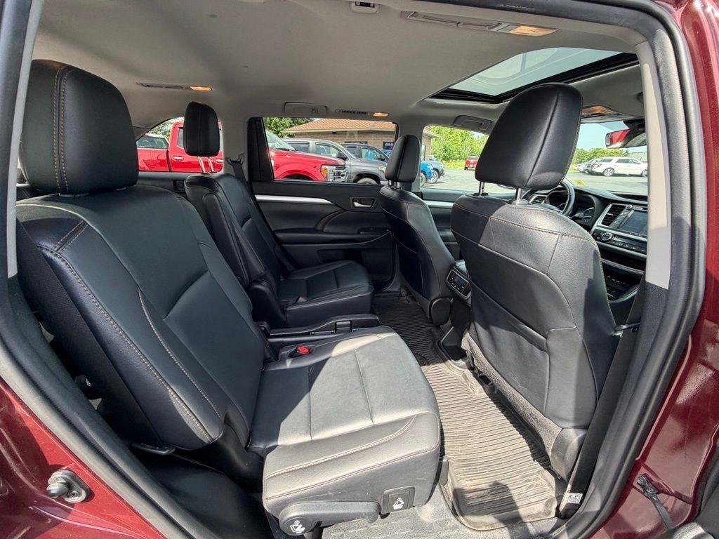 Toyota Highlander XLE AWD V6 2019
