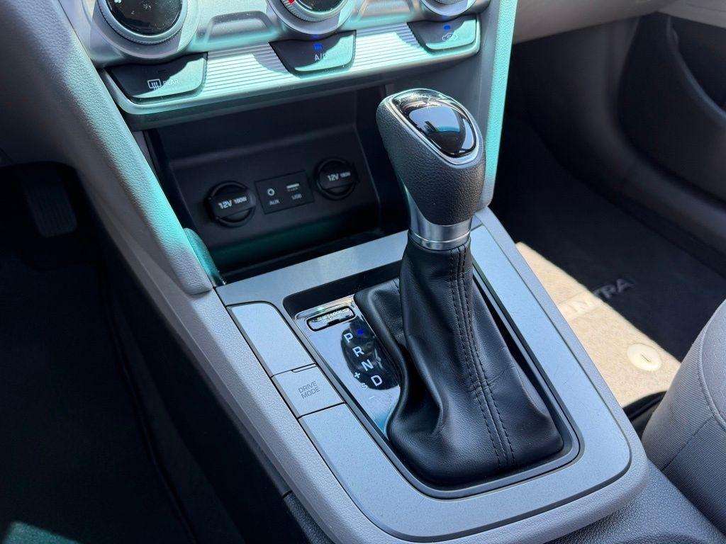 Hyundai Elantra SEL 2019