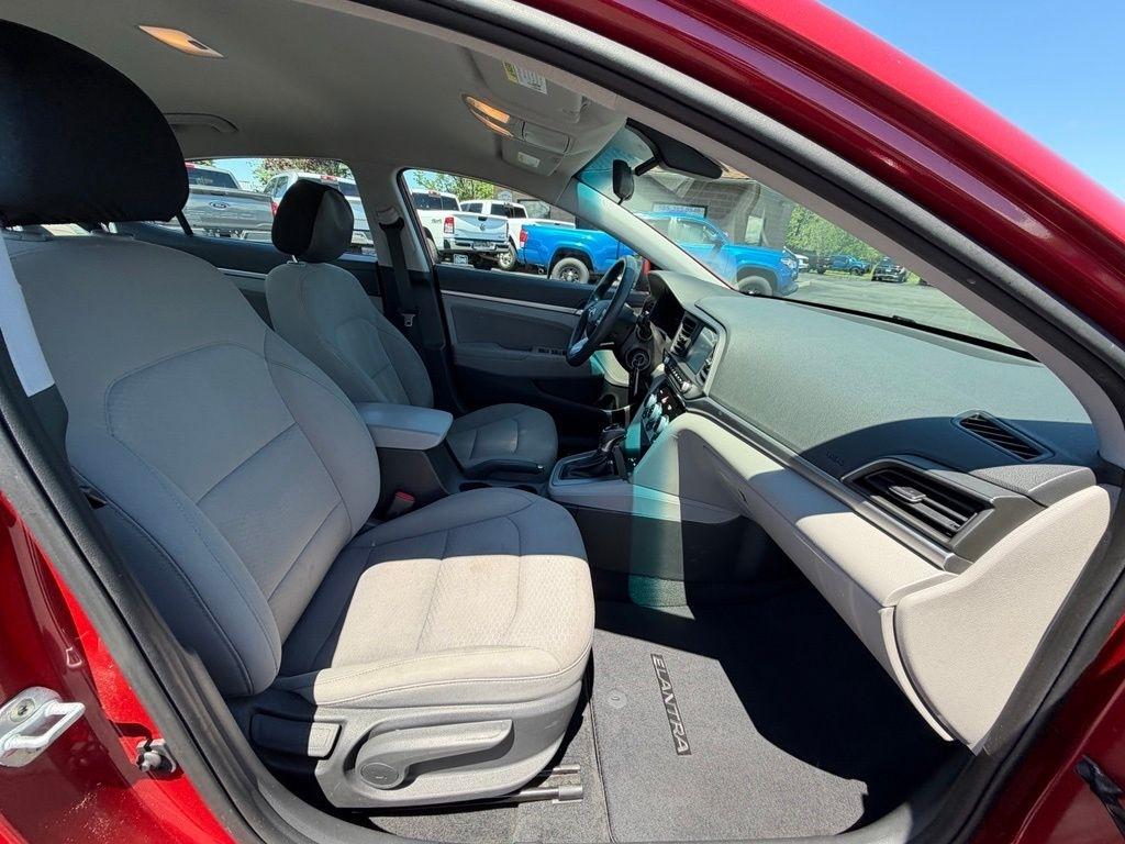 Hyundai Elantra SEL 2019