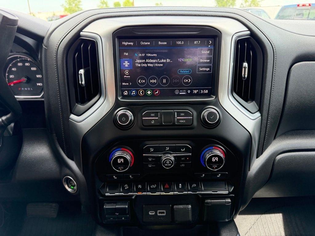 Chevrolet Silverado 1500 RST Crew Cab 4WD 2021