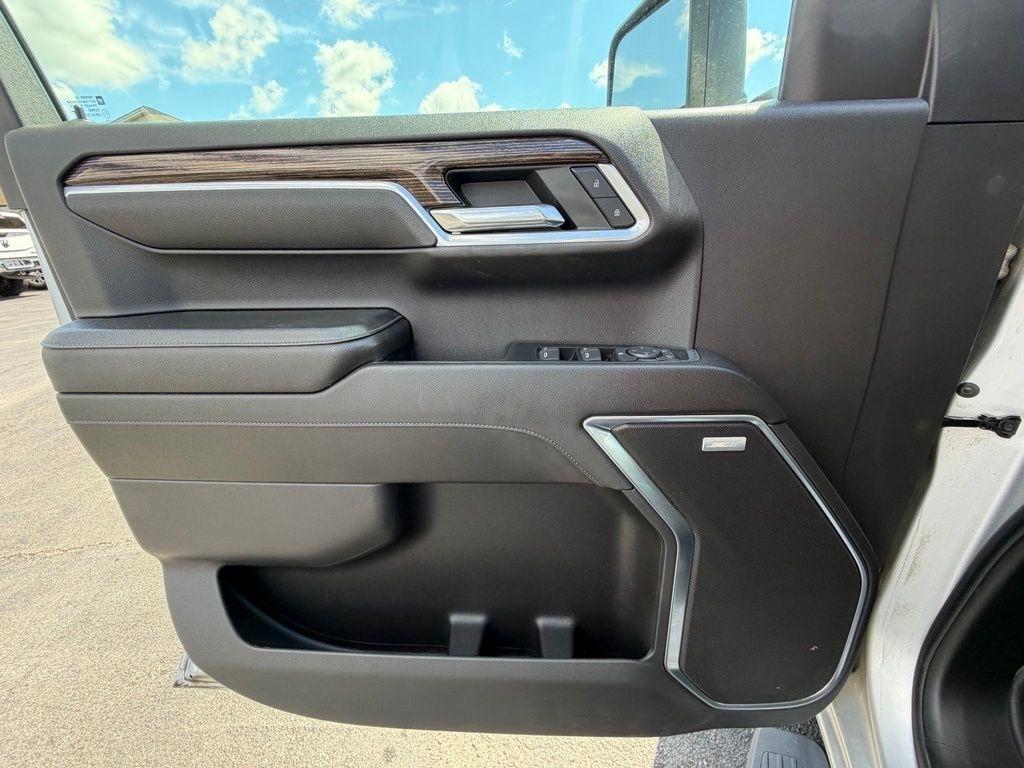GMC Sierra 1500 Elevation Crew Cab 4WD 2022