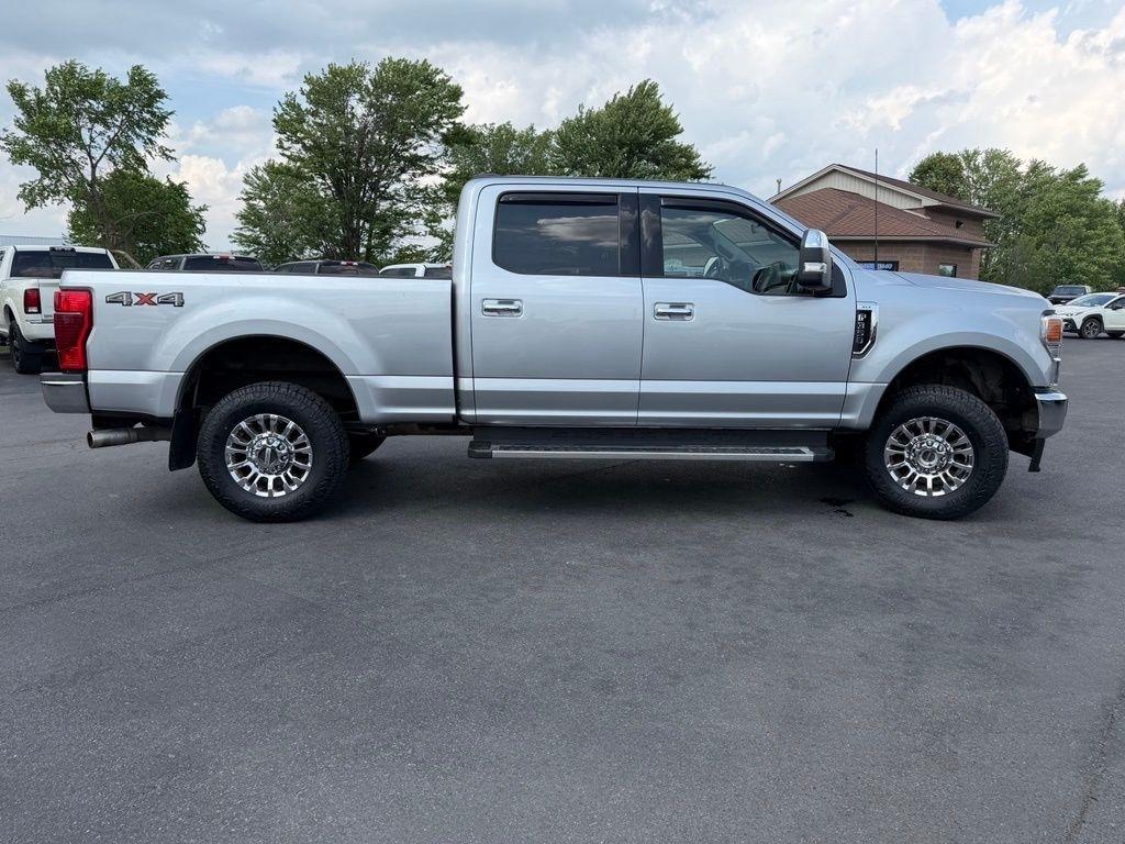 Ford F-350 SD XLT Crew Cab 4WD 2022