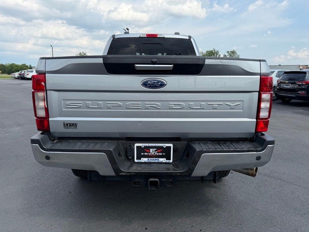 Ford F-350 SD XLT Crew Cab 4WD 2022