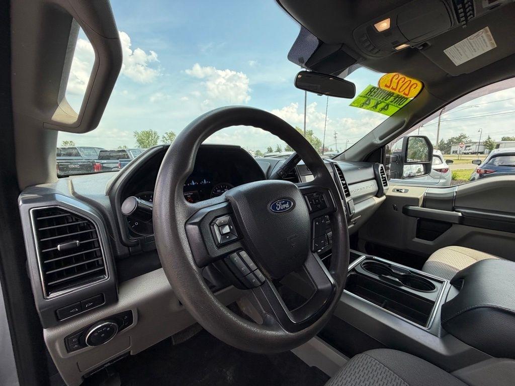 Ford F-350 SD XLT Crew Cab 4WD 2022