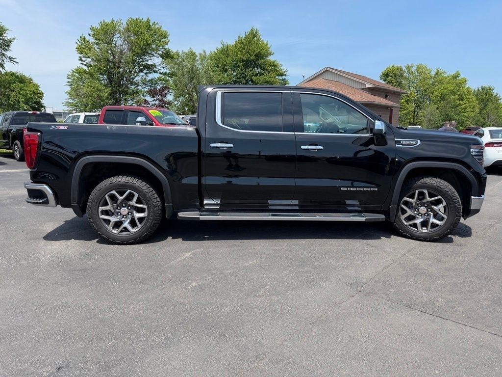 GMC Sierra 1500 SLT Crew Cab 4WD 2022