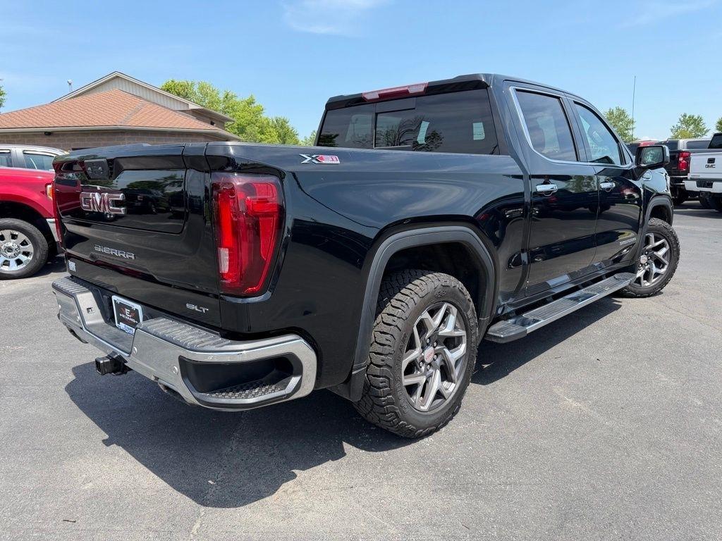 GMC Sierra 1500 SLT Crew Cab 4WD 2022