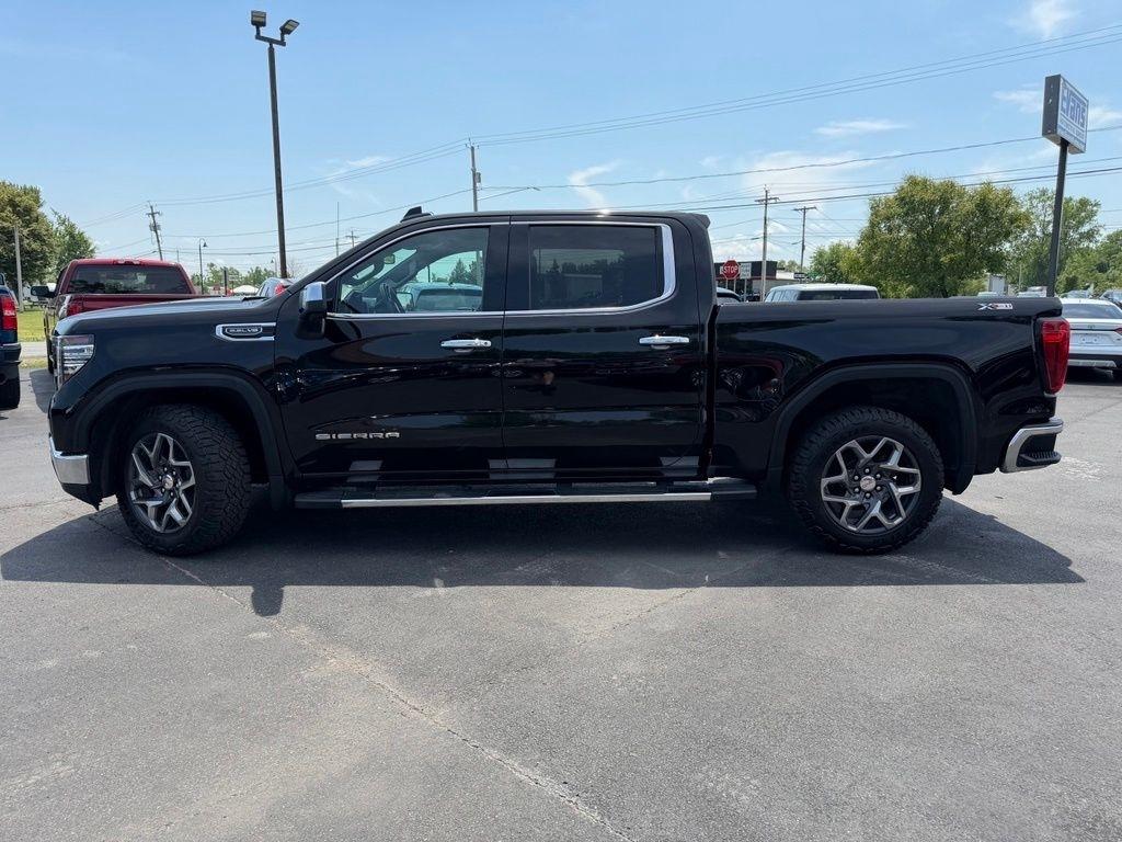 GMC Sierra 1500 SLT Crew Cab 4WD 2022