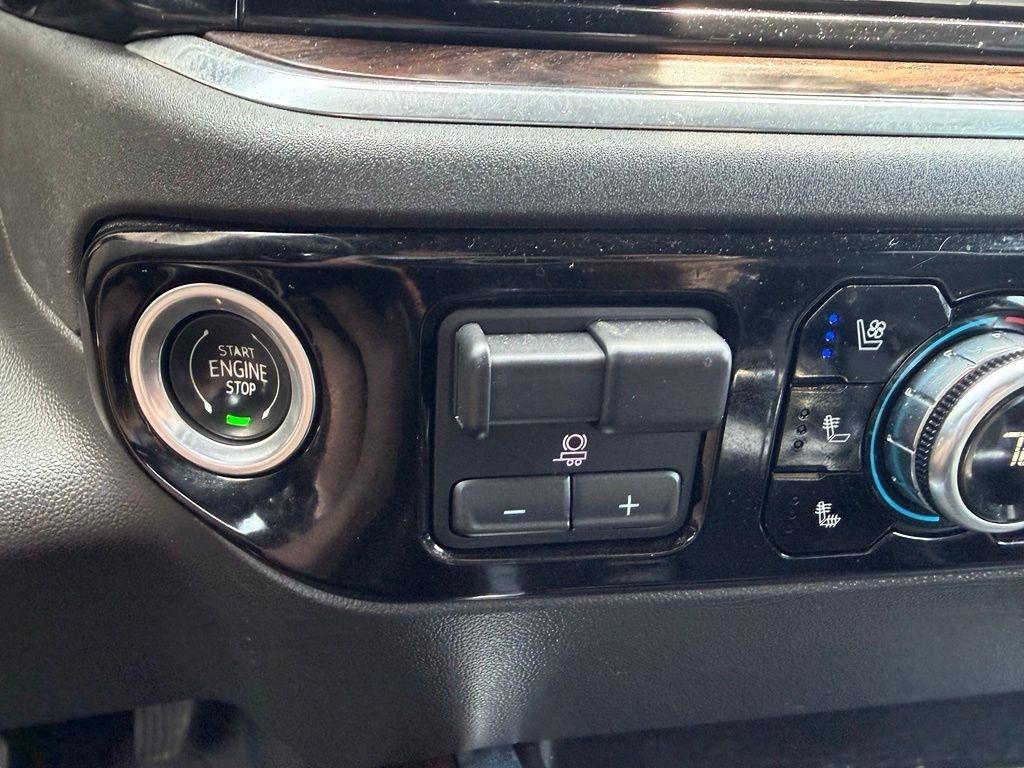 GMC Sierra 1500 SLT Crew Cab 4WD 2022