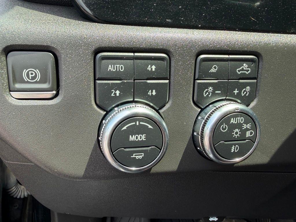 GMC Sierra 1500 SLT Crew Cab 4WD 2022
