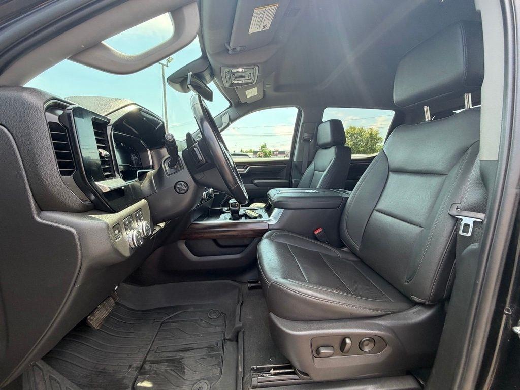 GMC Sierra 1500 SLT Crew Cab 4WD 2022