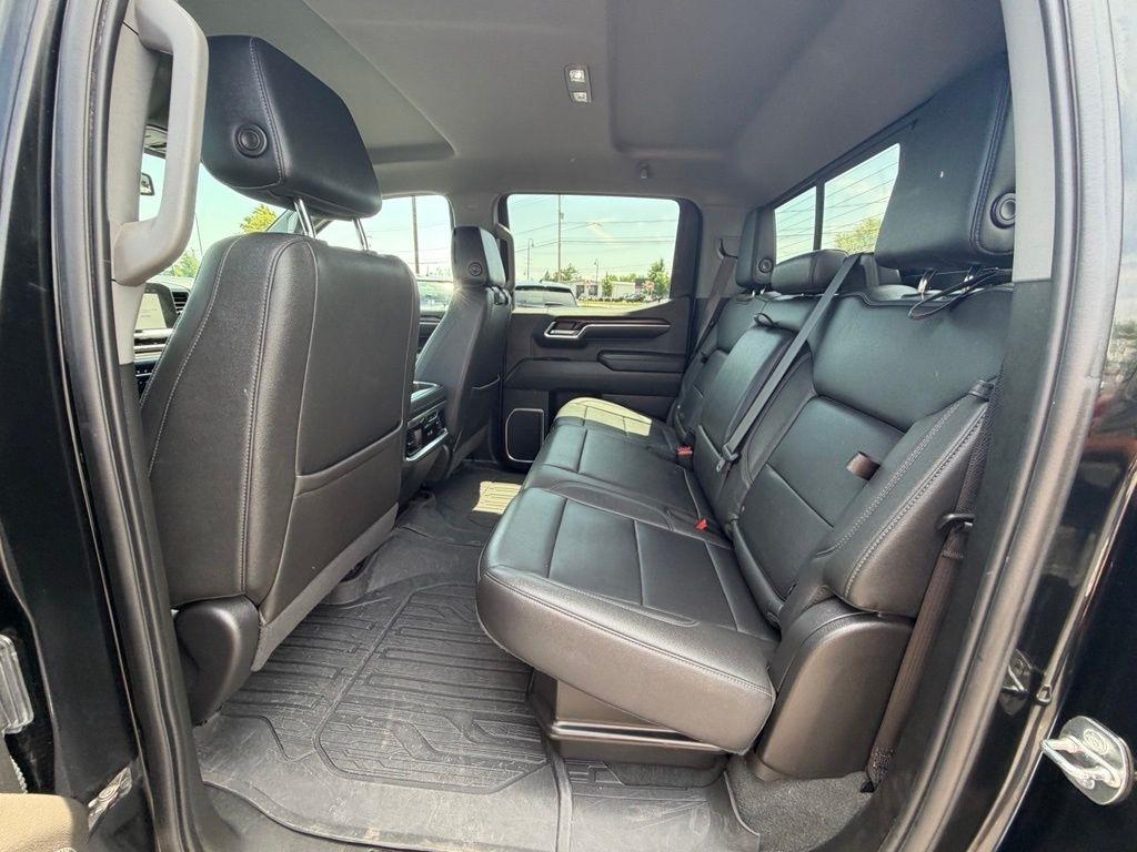 GMC Sierra 1500 SLT Crew Cab 4WD 2022