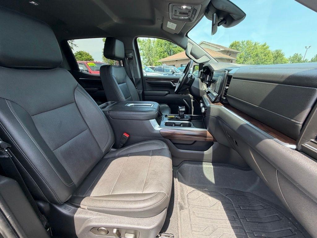GMC Sierra 1500 SLT Crew Cab 4WD 2022