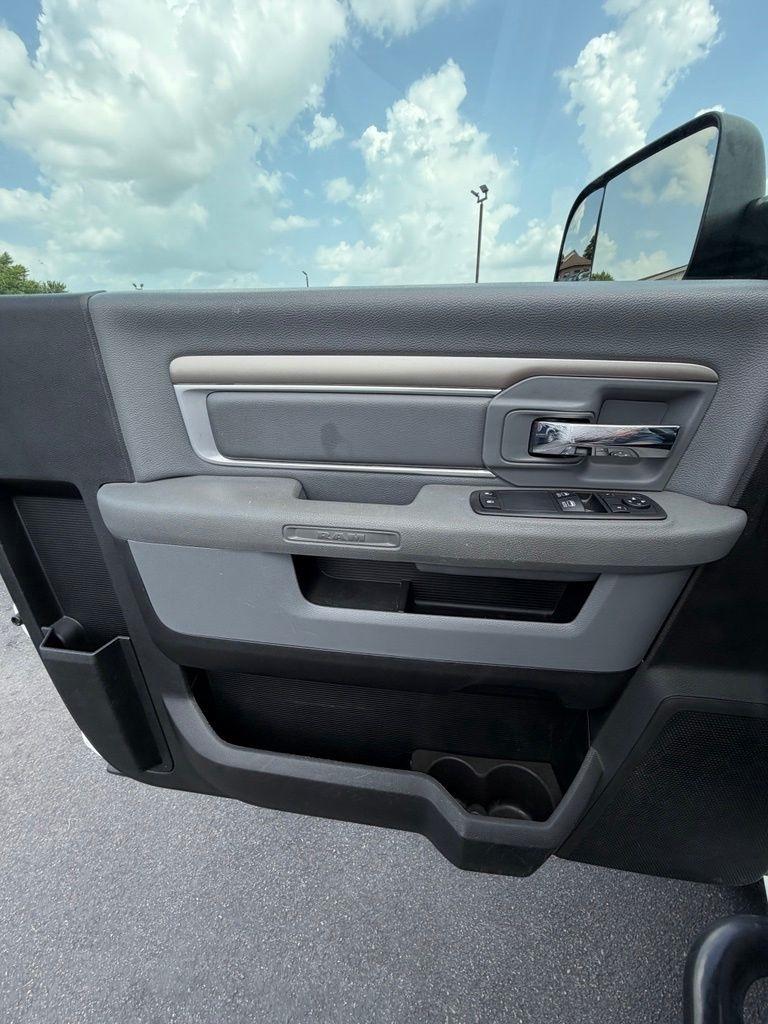 RAM 2500 Tradesman Regular Cab 4WD 2018