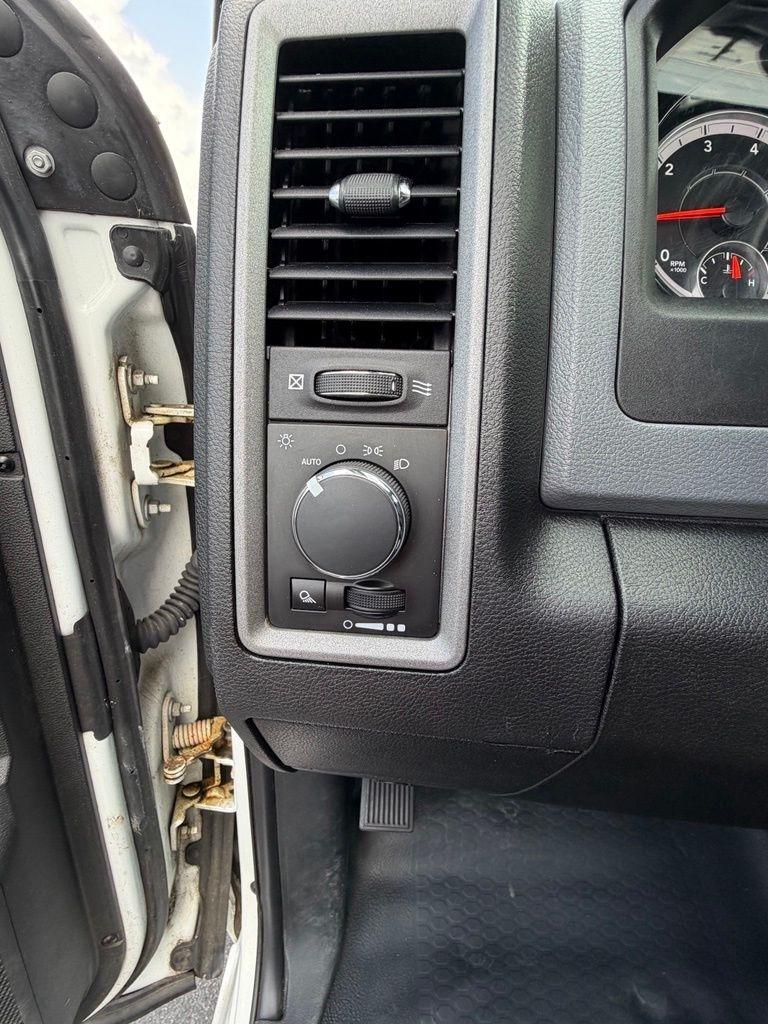 RAM 2500 Tradesman Regular Cab 4WD 2018