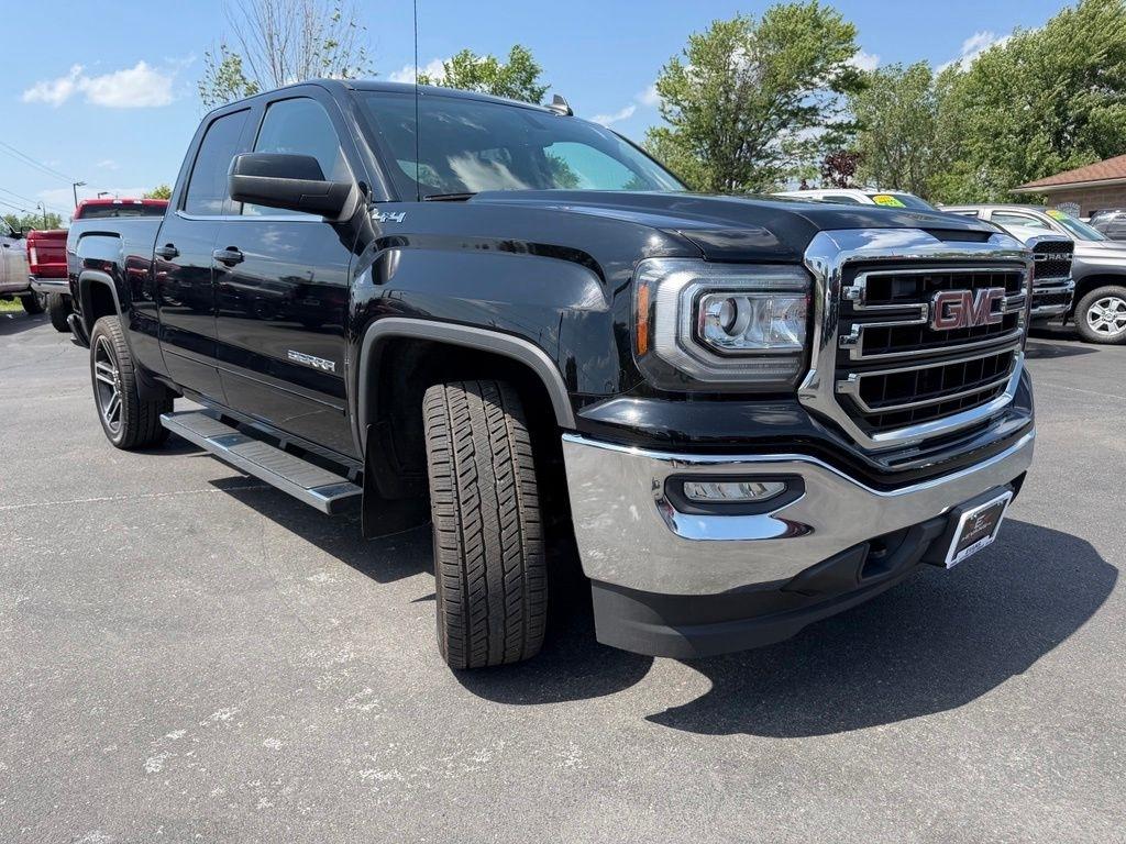 GMC Sierra 1500 SLE Double Cab 4WD 2017