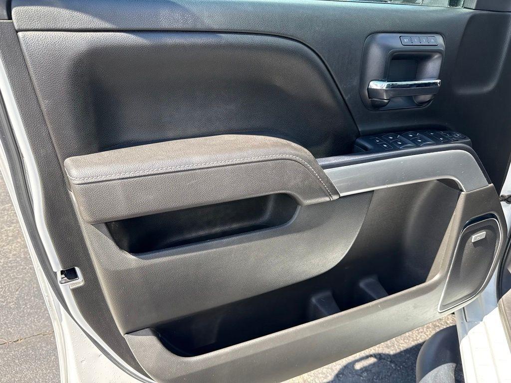 Chevrolet Silverado 1500 LTZ Crew Cab 4WD 2017