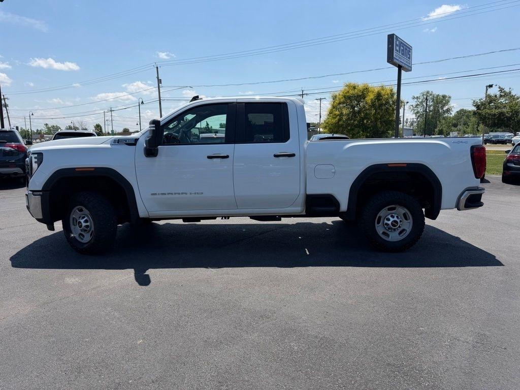 GMC Sierra 2500HD Pro Double Cab 4WD SB 2024