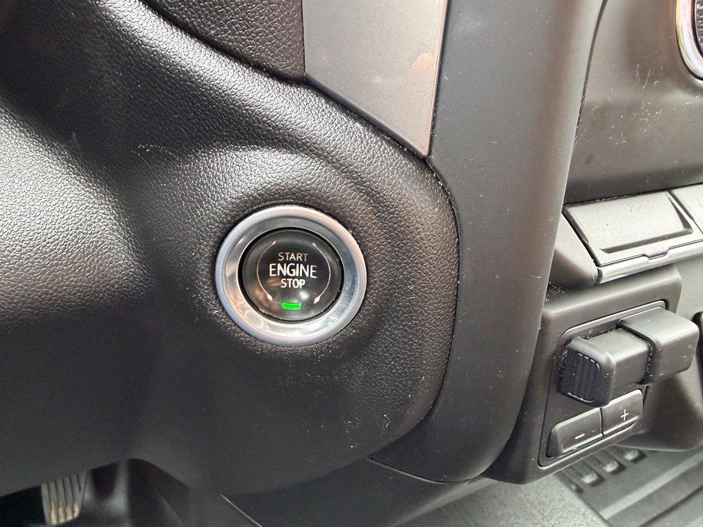GMC Sierra 2500HD Pro Double Cab 4WD SB 2024