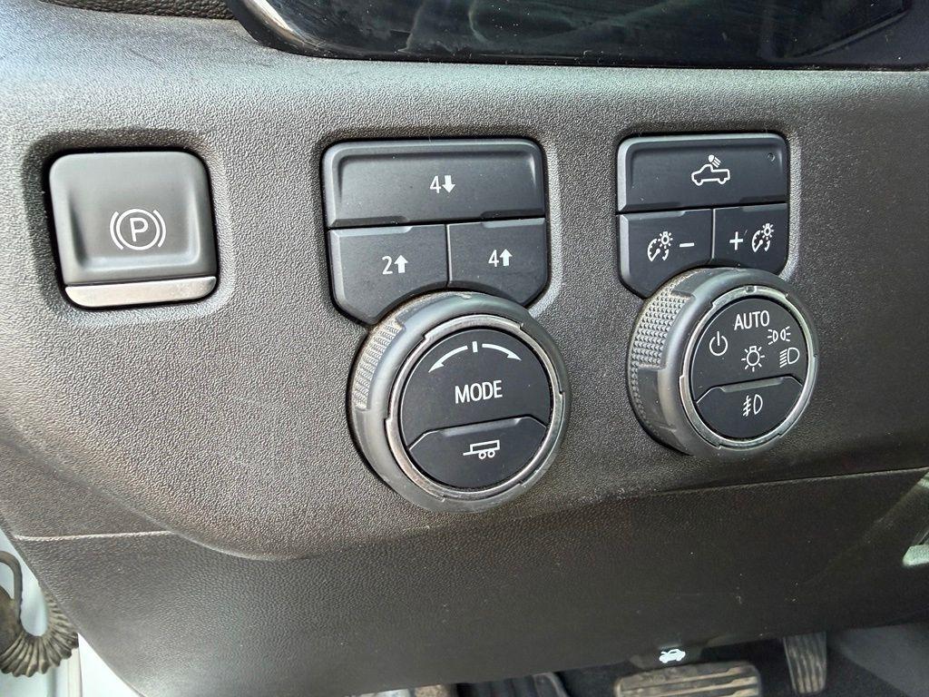 Chevrolet Silverado 2500HD LT Crew Cab Short Bed 4WD 2024