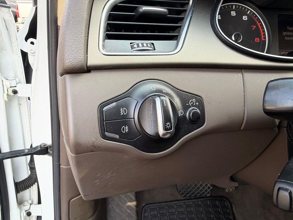 Audi A4 2.0T Sedan quattro Tiptronic 2014