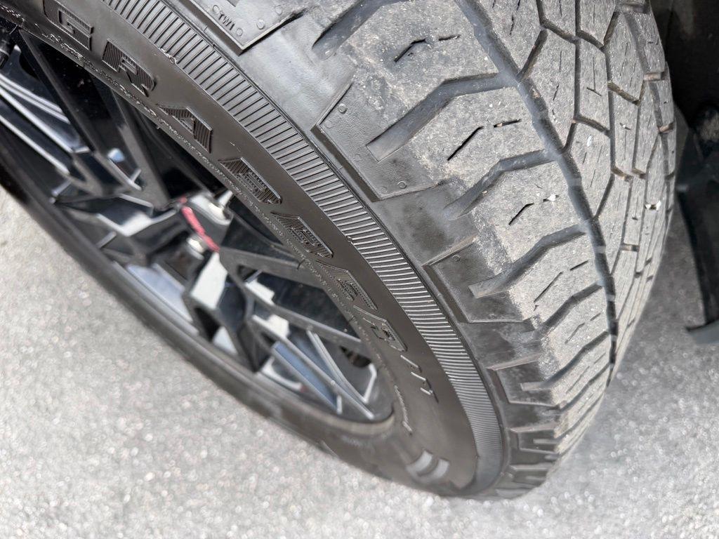 GMC Sierra 1500 Elevation Double Cab 4WD w/3VL 2023