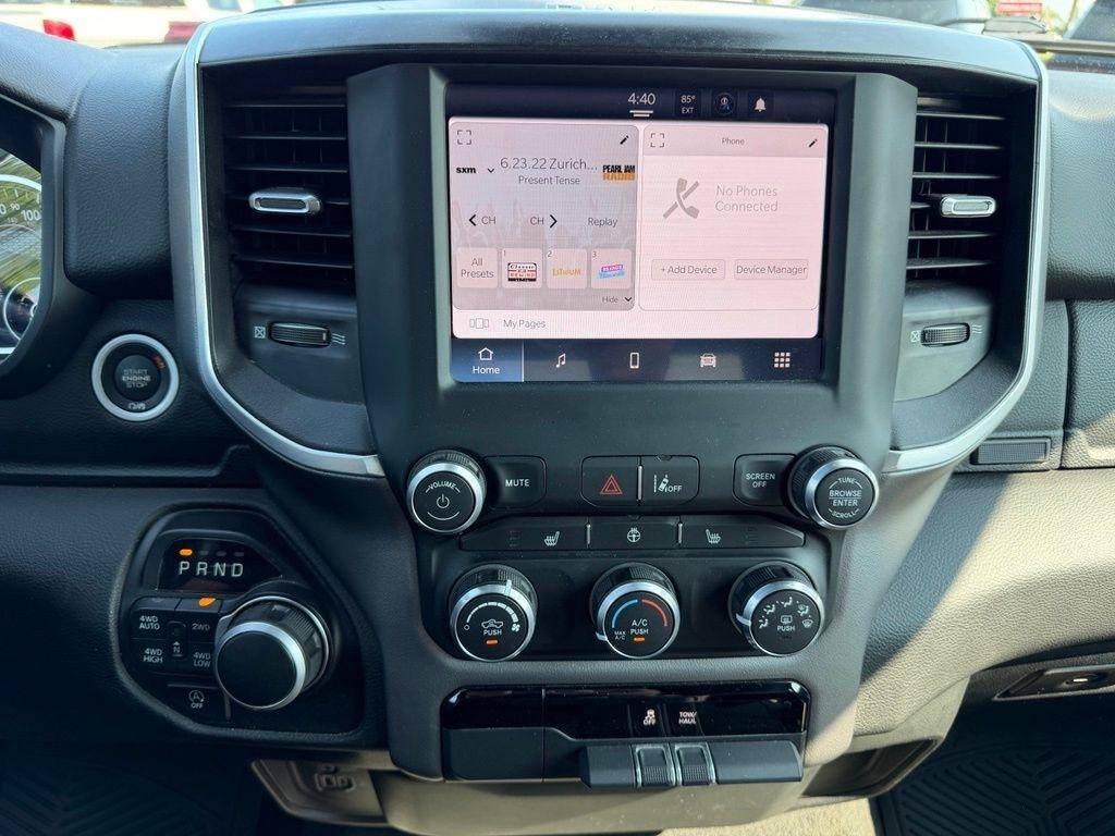 RAM 1500 Big Horn Crew Cab SWB 4WD 2023