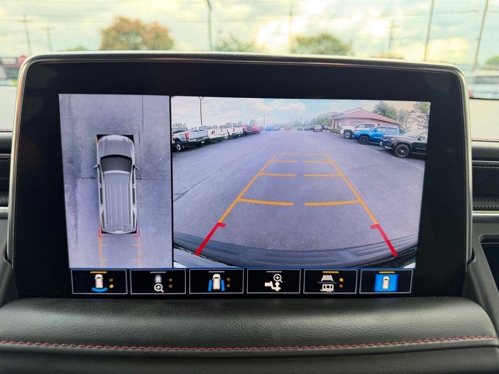 Chevrolet Suburban RST 4WD 2021