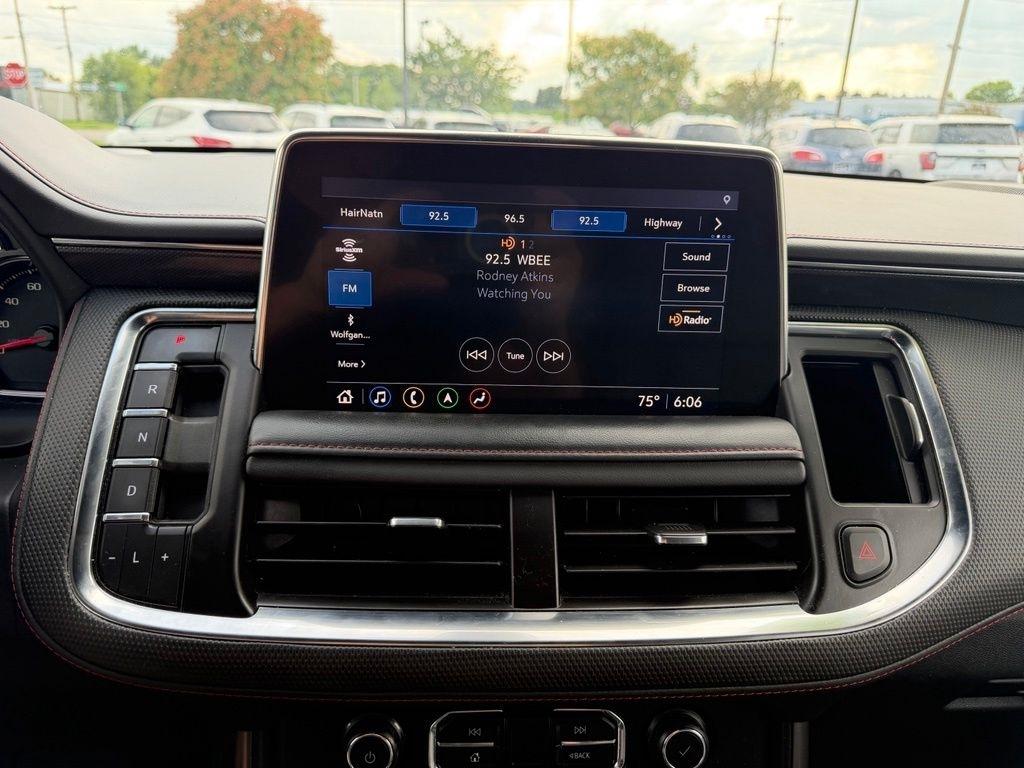 Chevrolet Suburban RST 4WD 2021