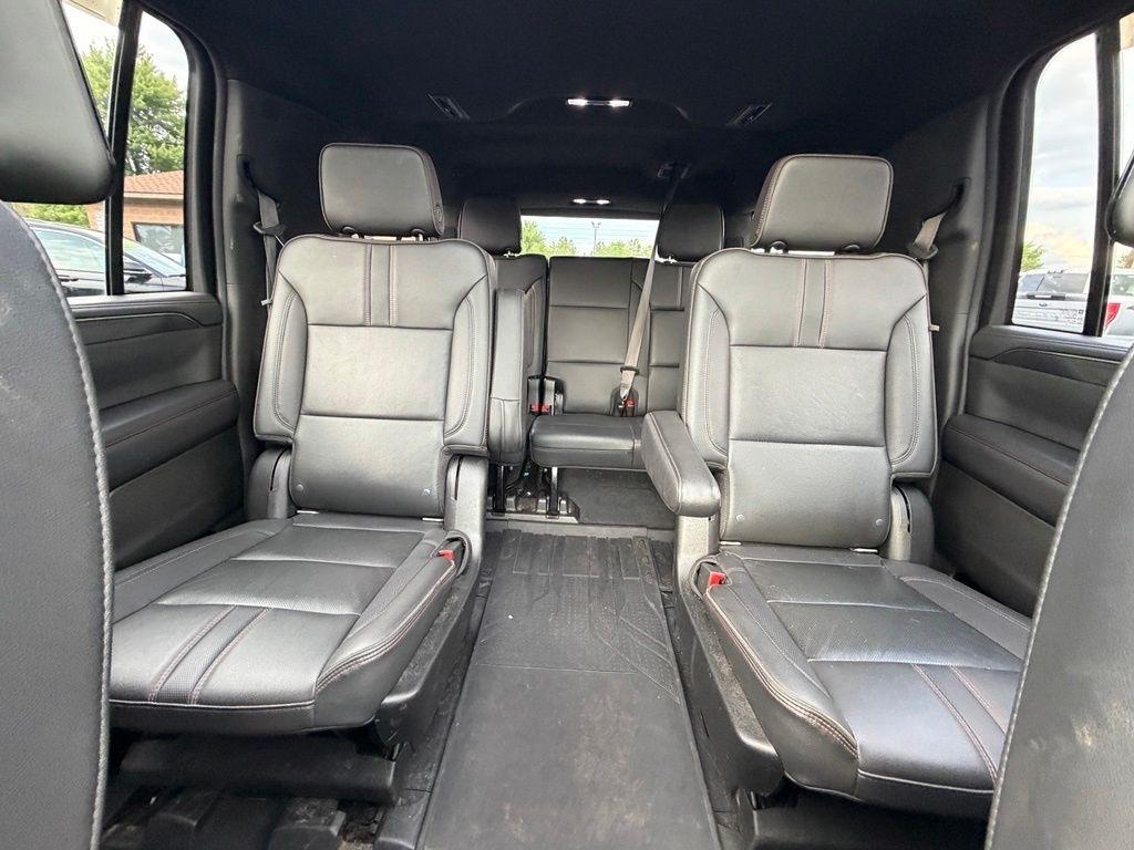 Chevrolet Suburban RST 4WD 2021