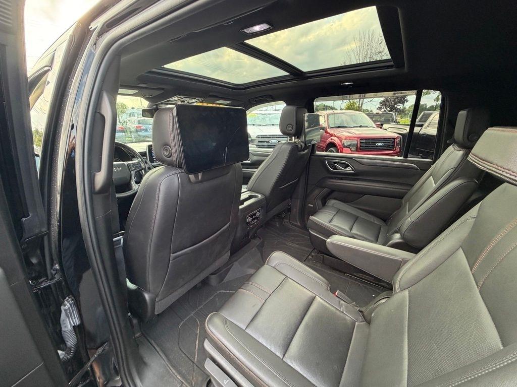 Chevrolet Suburban RST 4WD 2021