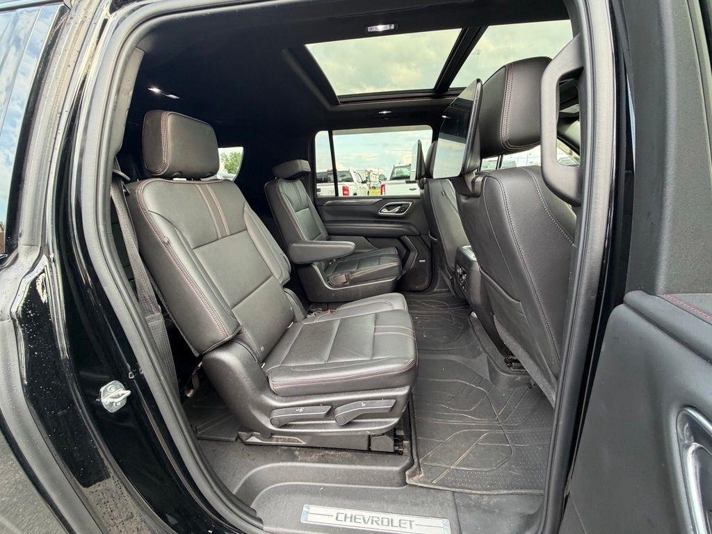 Chevrolet Suburban RST 4WD 2021