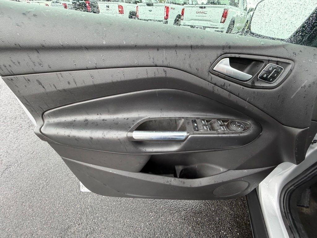 Ford Escape Titanium 4WD 2018