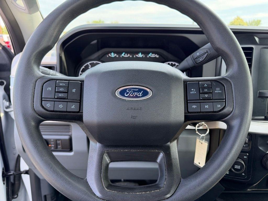 Ford F-250 SD XL 4WD 2026