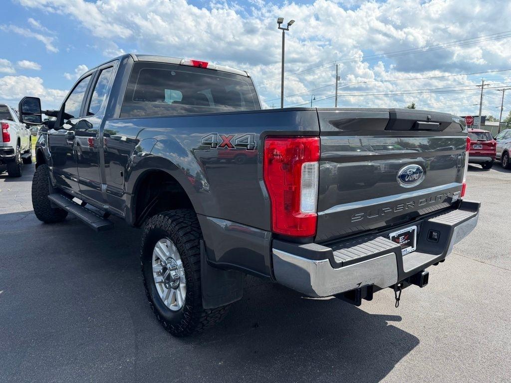 Ford F-250 SD XL SuperCab 4WD 2017