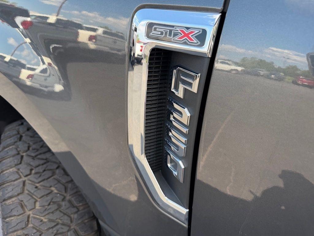 Ford F-250 SD XL SuperCab 4WD 2017