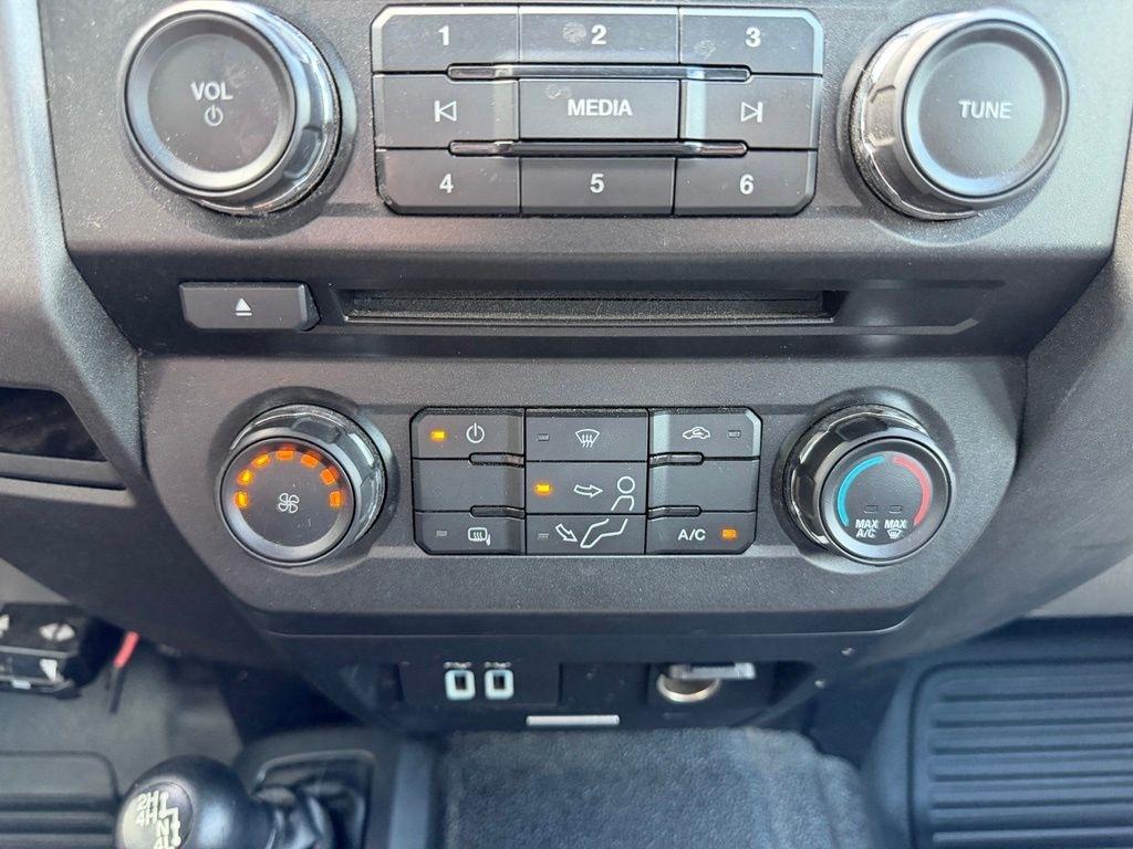 Ford F-250 SD XL SuperCab 4WD 2017