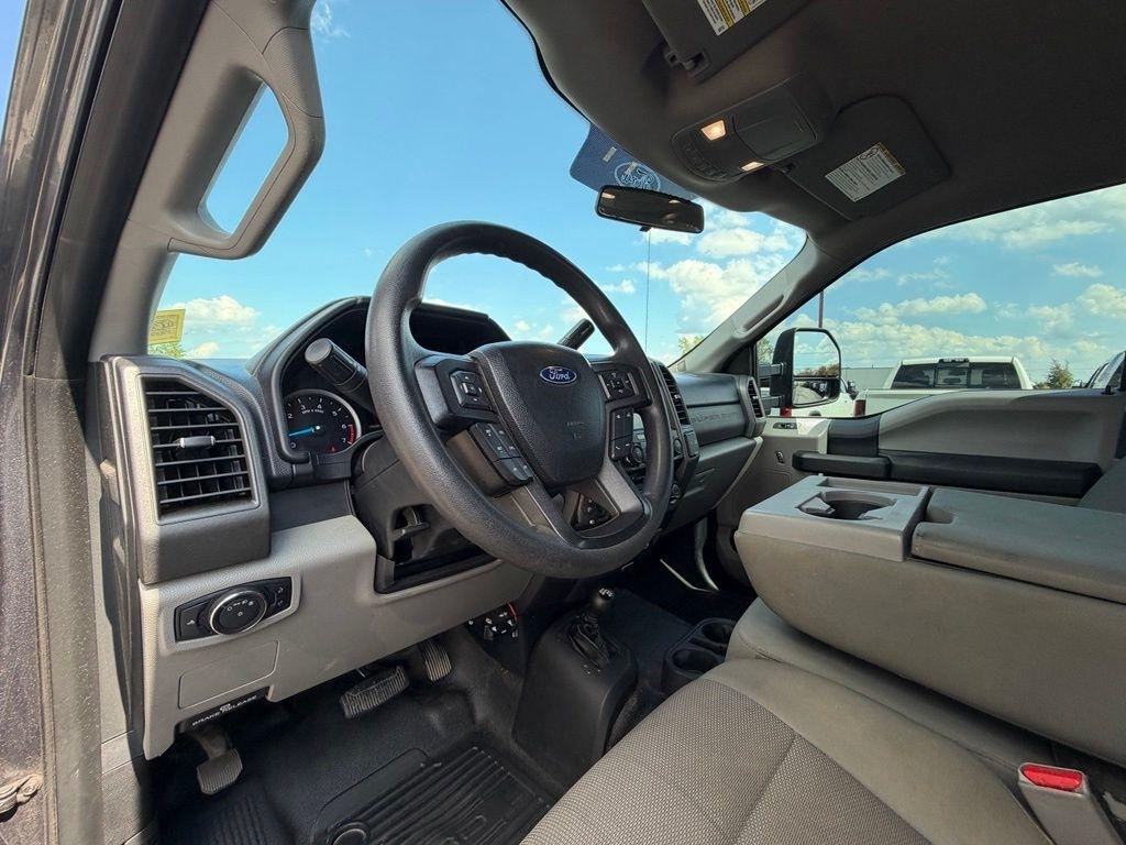Ford F-250 SD XL SuperCab 4WD 2017
