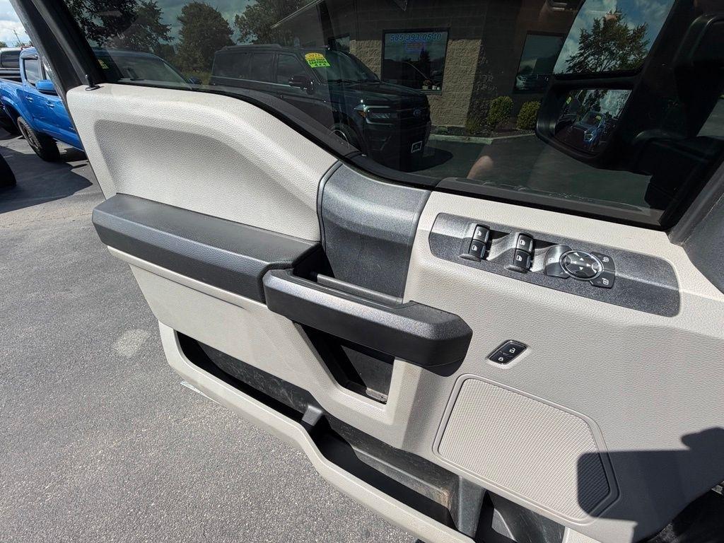 Ford F-250 SD XL SuperCab 4WD 2017