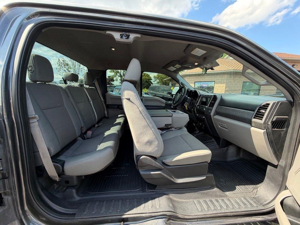Ford F-250 SD XL SuperCab 4WD 2017