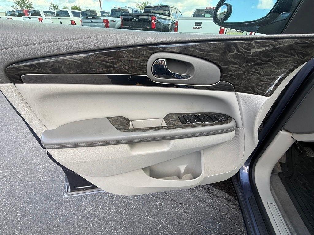 Buick Enclave Convenience FWD 2014