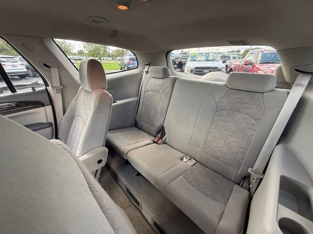 Buick Enclave Convenience FWD 2014