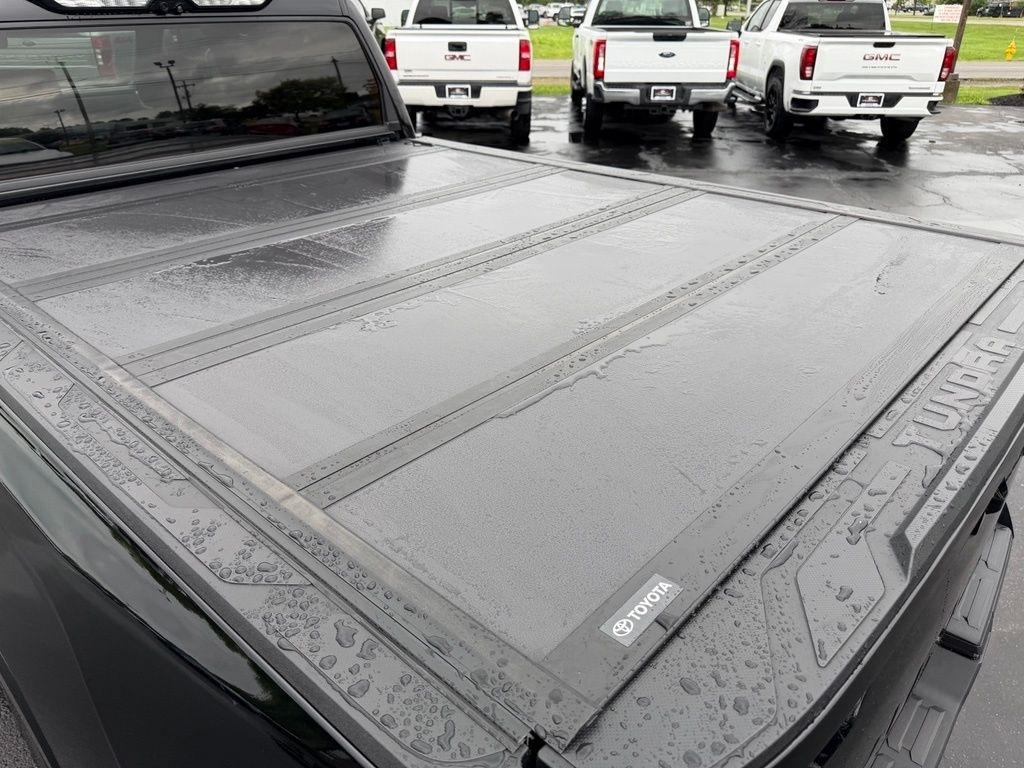 Toyota Tundra Platinum CrewMax 4WD Long Bed Hybrid 2023