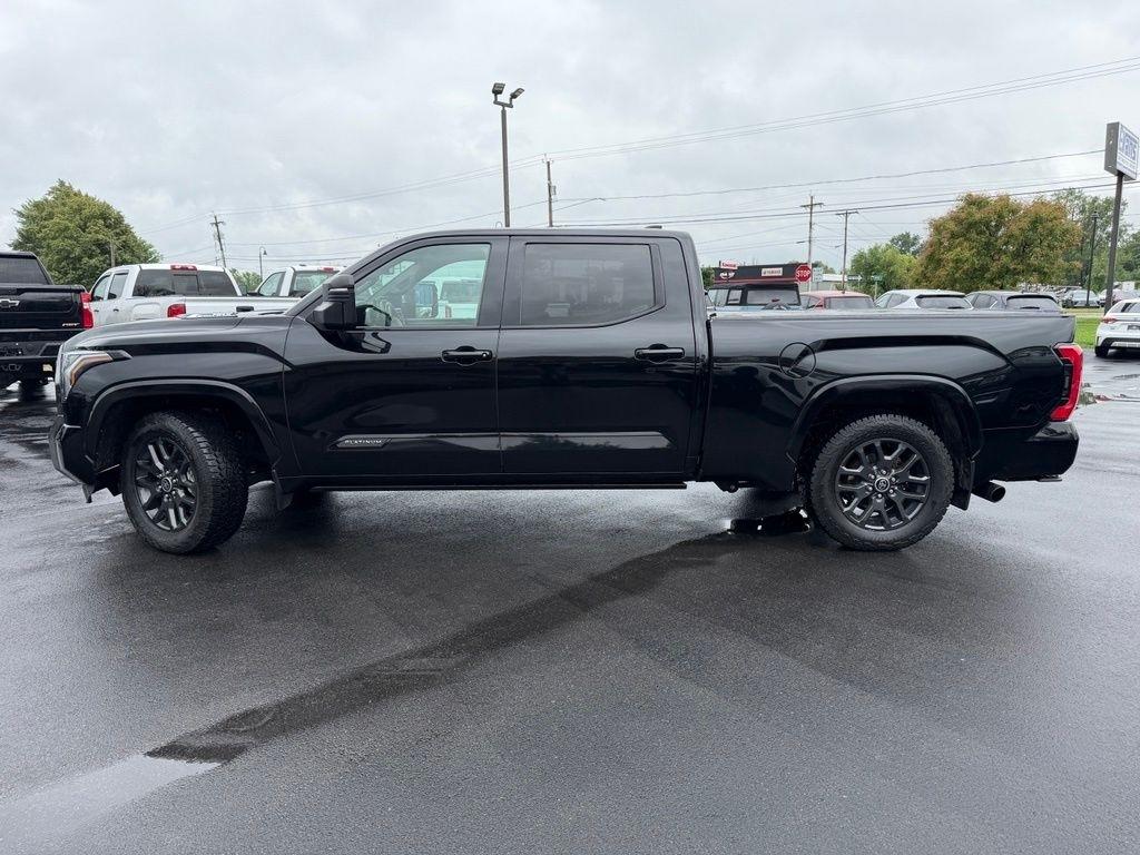 Toyota Tundra Platinum CrewMax 4WD Long Bed Hybrid 2023