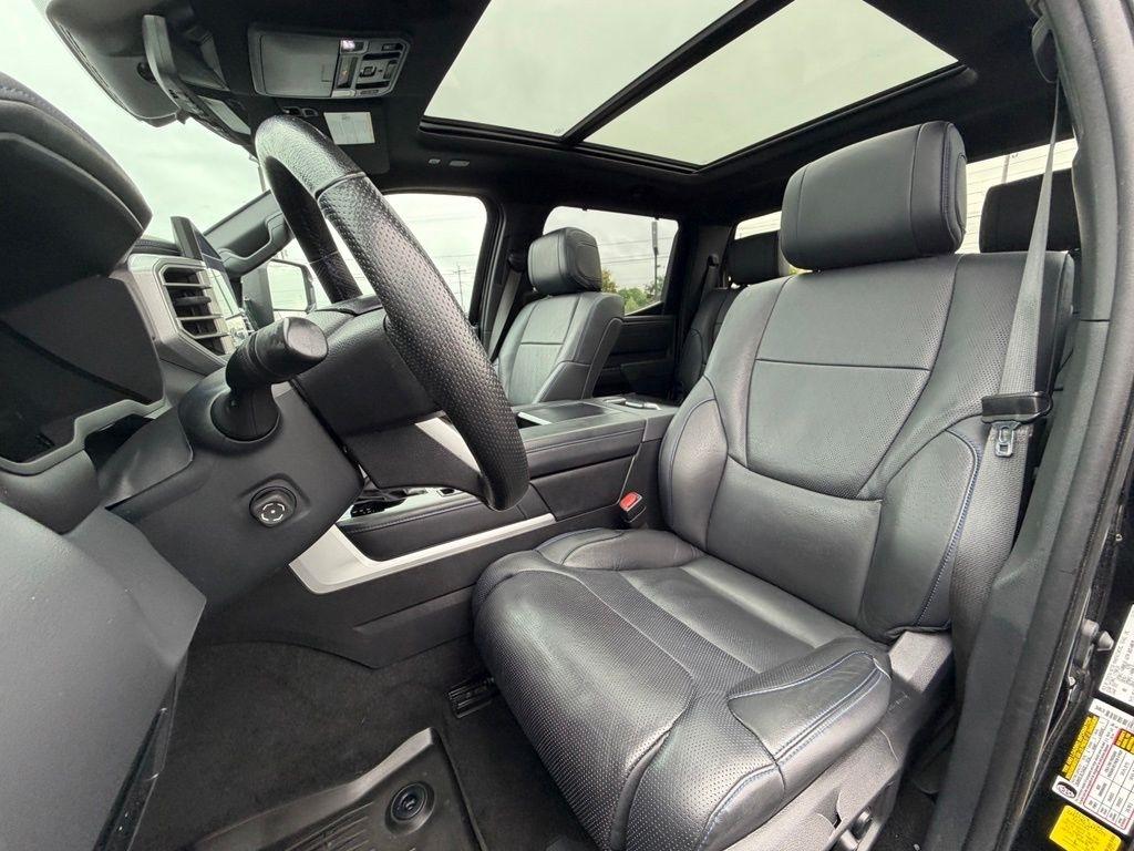 Toyota Tundra Platinum CrewMax 4WD Long Bed Hybrid 2023