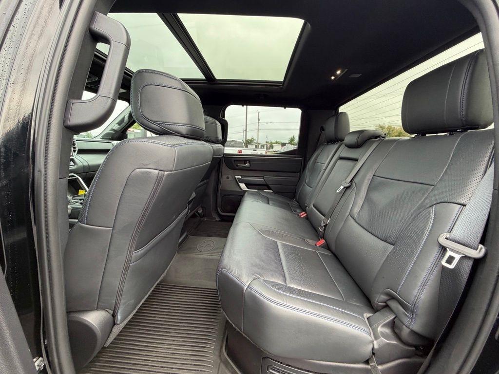 Toyota Tundra Platinum CrewMax 4WD Long Bed Hybrid 2023