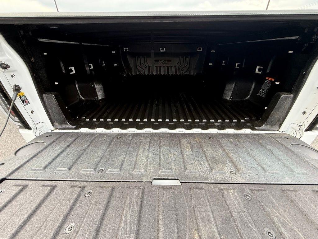 GMC Sierra 1500 Elevation Double Cab 4WD 2021