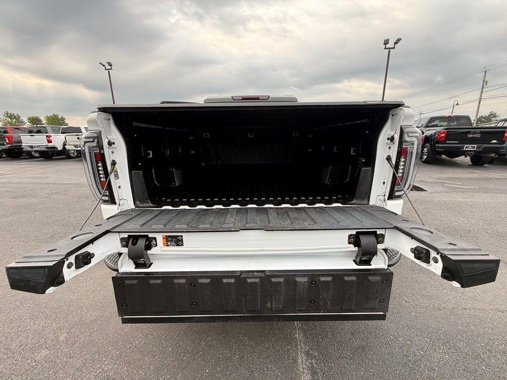 GMC Sierra 1500 Elevation Double Cab 4WD 2021
